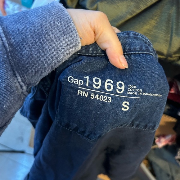 Gap Dark Blue Denim Classic Western Shirt - Picture 3 of 5